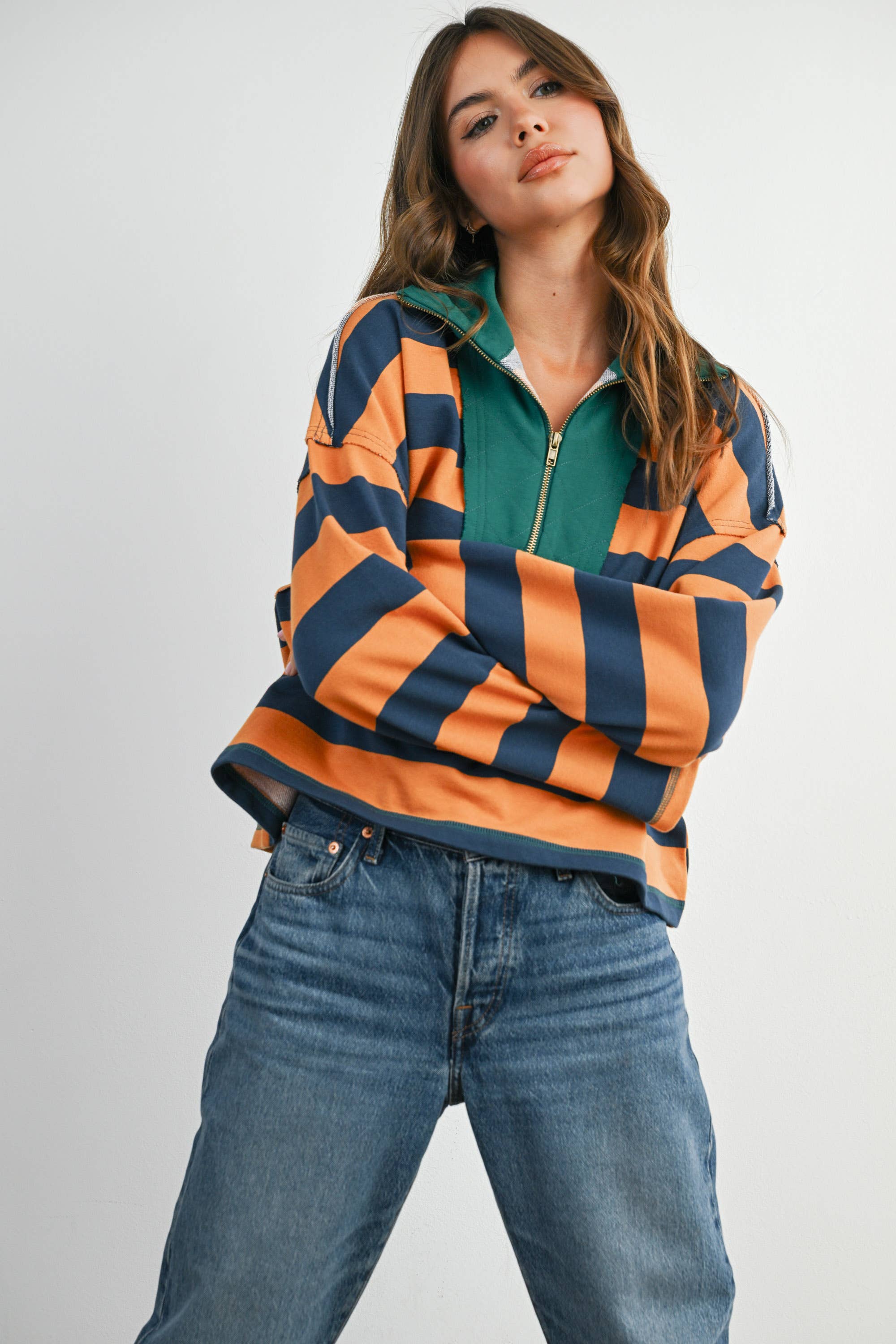 BUTTERMELON - Wholesale Sweatshirt - Women's - Striped Quarter-Zip Contrast Collar Sweatshirt - BMT79745