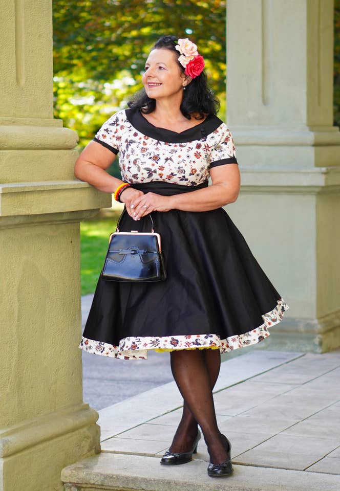 Dolly & Dotty - Vente Robe – femme - Robe swing rockabilly Darlene noire imprimé tatouage11