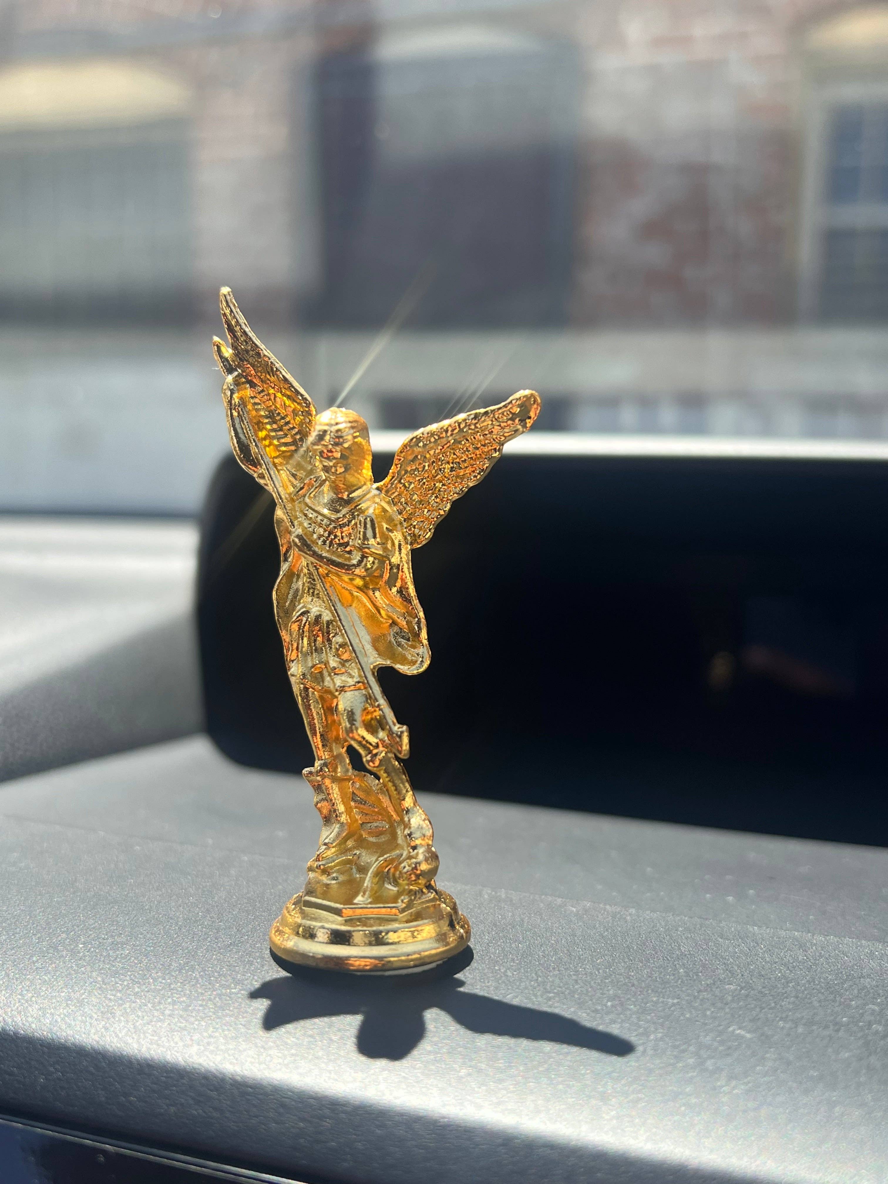 SAN JUDITAS RELIGIOUS ARTICLES - Wholesale Decorative Figurine - AUTO DEVOTIONAL: 3" ST. MICHAEL METAL STATUE4