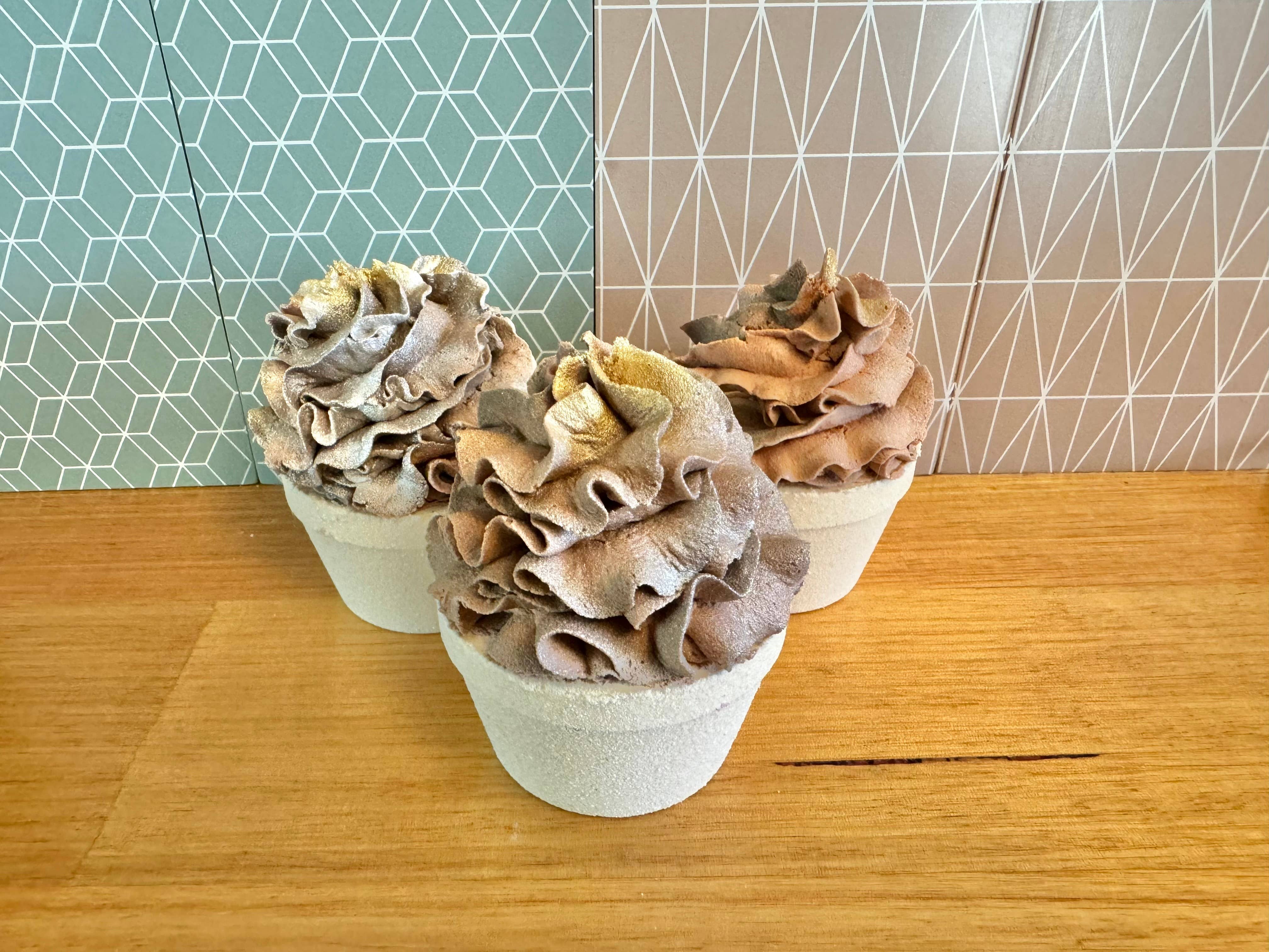 Suave Soaps - Wholesale Bath bomb/fizz - Caffe Latte Bath Cupcake