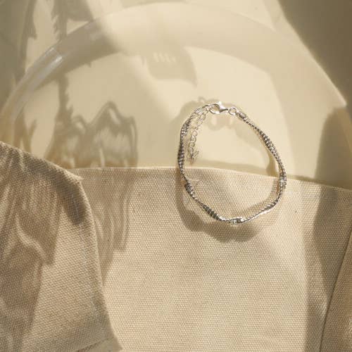 Das Eutony-Armband für den Großhandel von Milk and Rose