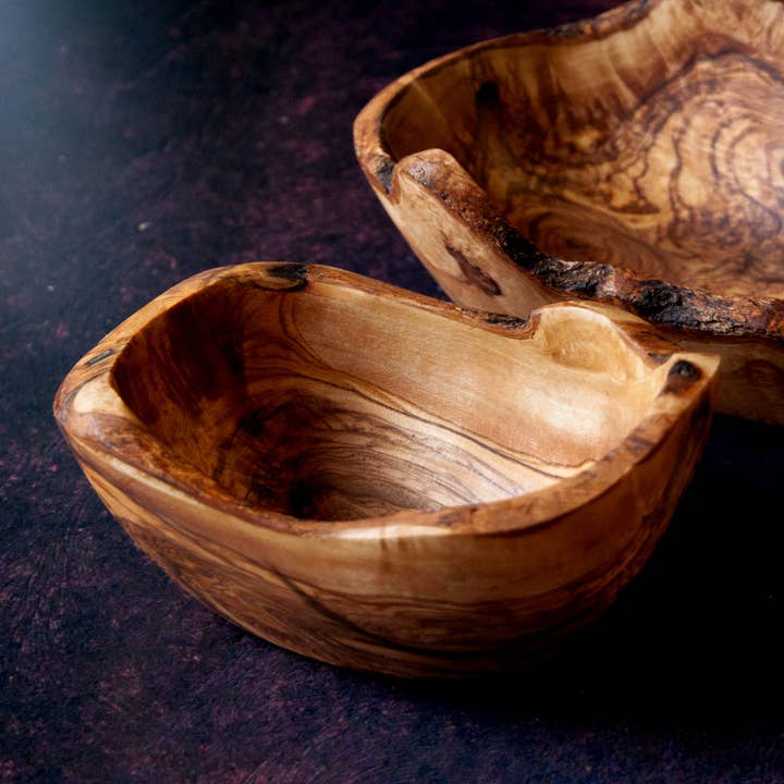 Vesper & Vine - Wholesale Decorative plate/dish/bowl - Small Rustic Olive Wood Dish1