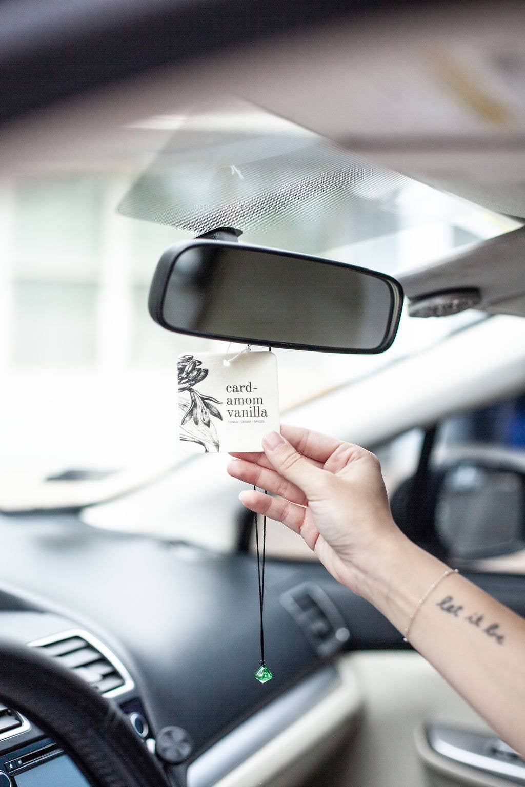 Broken Top Brands - Wholesale Car Freshener - Unisex - Cardamom Vanilla Car Freshener2