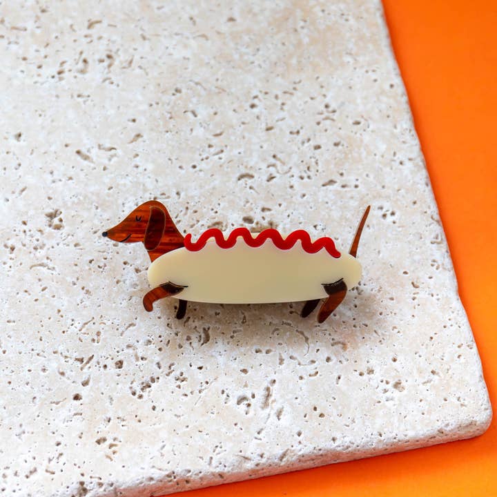Finest Imaginary – wholesale Brooch – Dachshund Hot Dog Costume Brooch