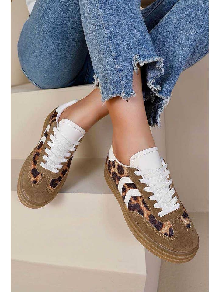 No Doubt Shoes – wholesale Lifestyle trainers – Women′s – WOMEN'S CURVE STRIPE THICK SOLE LACE UP SNEAKERS10