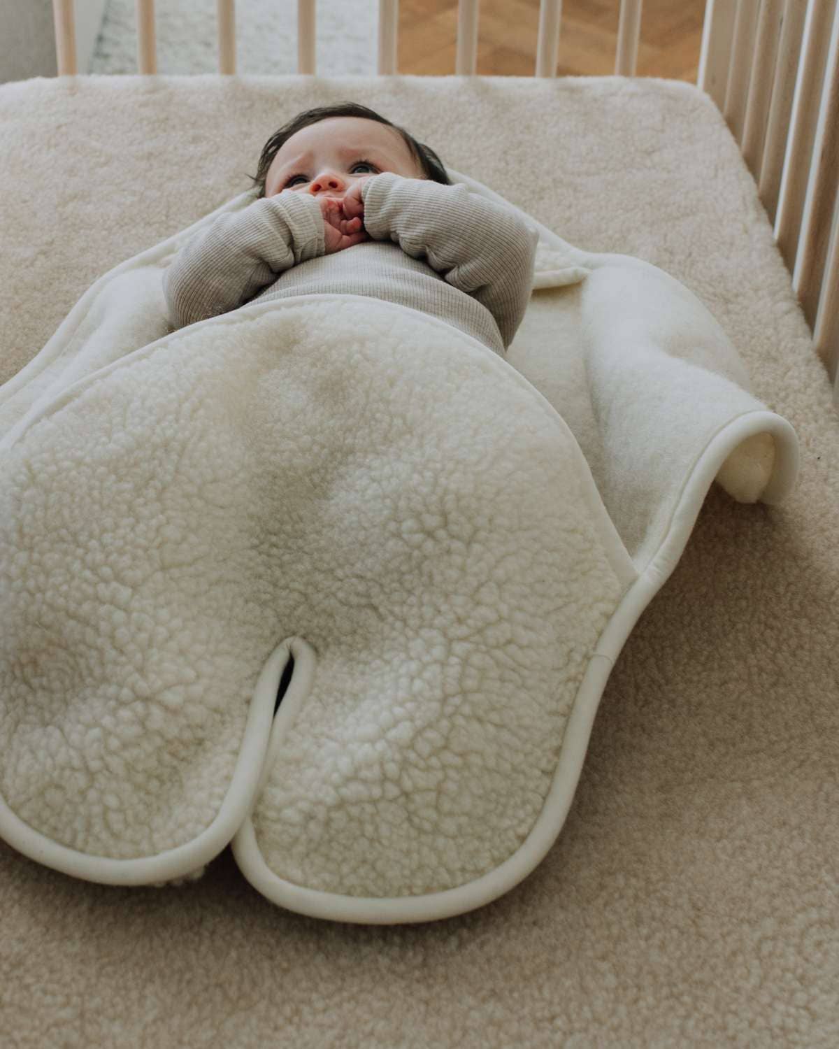 Kico Label - Wholesale Bedding Blanket - Kids & Baby - Baby wrap blanket with feet and hood - Merino wool2