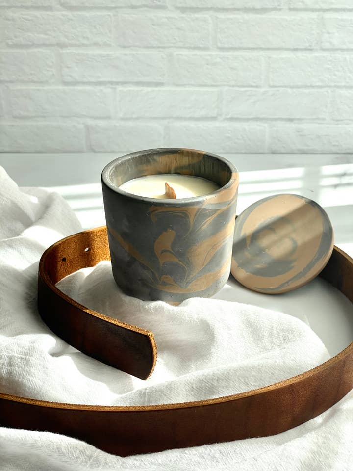 Bougie naturelle Montana Cowboy pour la vente par Need it Right MEOW