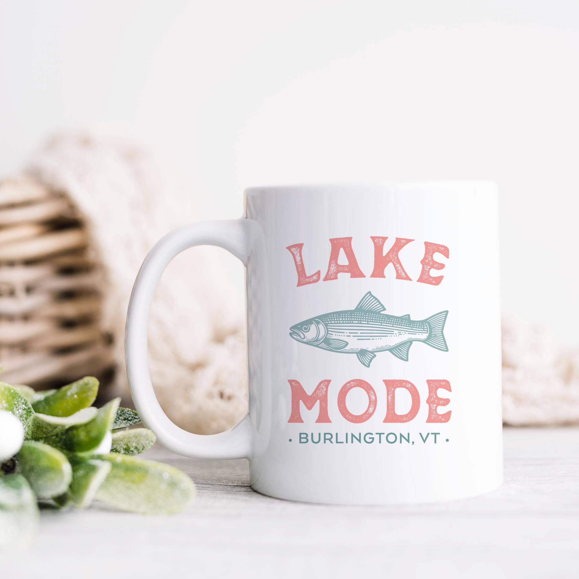 Heart & Willow Prints - Vente Tasse à café - Tasse en céramique Lake Mode Fish, Lake Custom Town, Tasse Lake Life 0