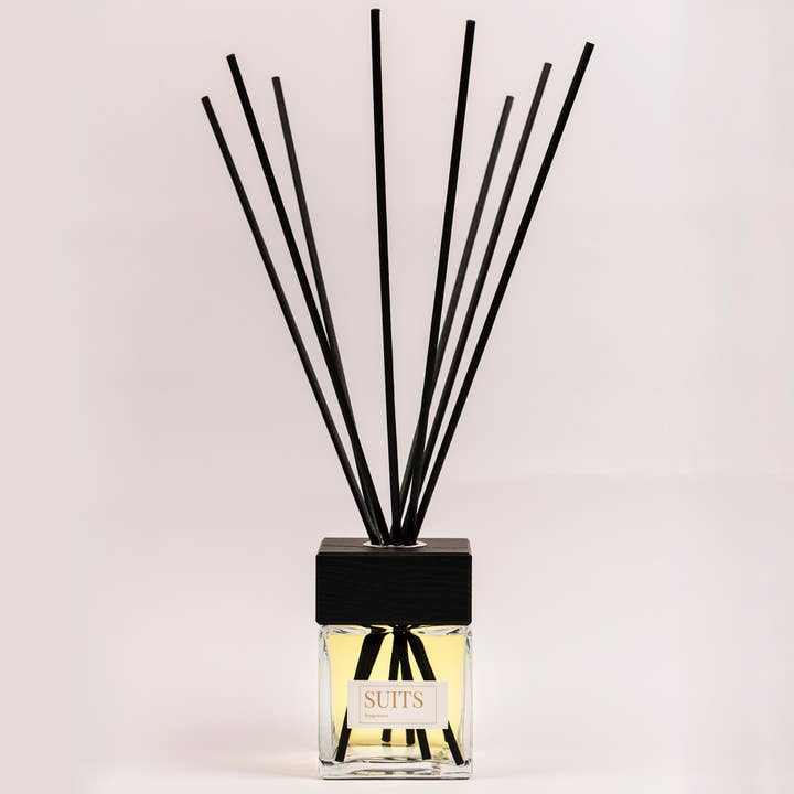 SUITS FRAGRANCE - Wholesale Reed Diffuser - LUXURY BOX ROOM DIFFUSER SUITS FRAGRANCE - CORTINA WOOD2