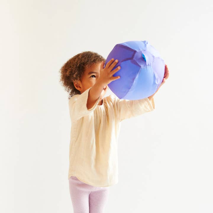 Sarah’s Silks - Wholesale Balloon - Butterfly Balloon Ball - 100% Silk Purple Balloon Cover