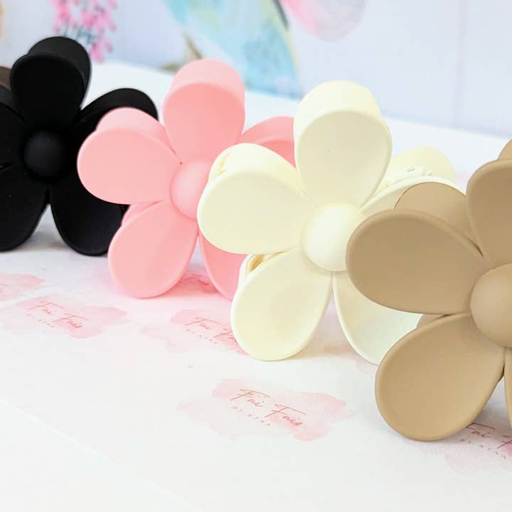 Fancy Flower Hair Claw Clips for wholesale by Fui Fuío by Ktna