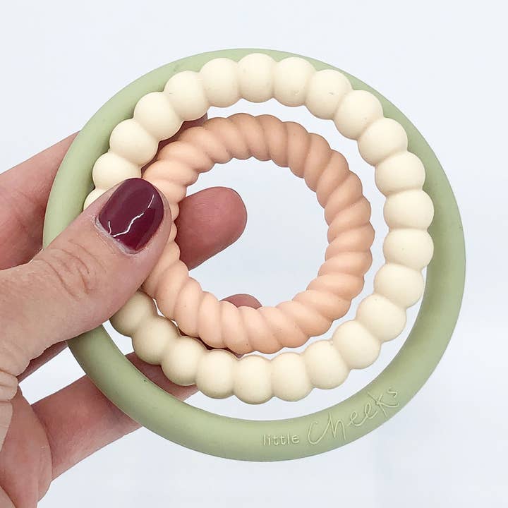 TRIO Anneaux - Olivia pour la vente par Little Cheeks