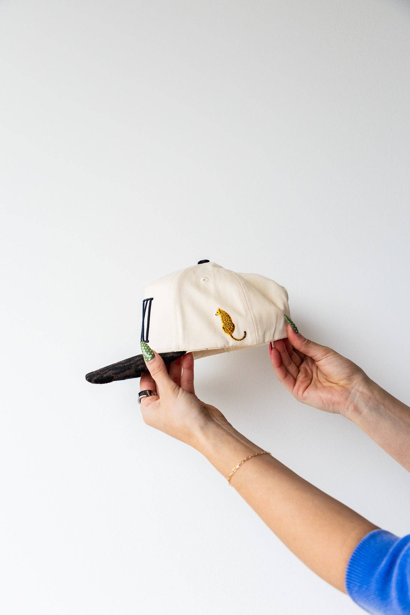 KAXI - Wholesale Trucker Hat - Women's - CHEETAH KAXI TRUCKER HAT2