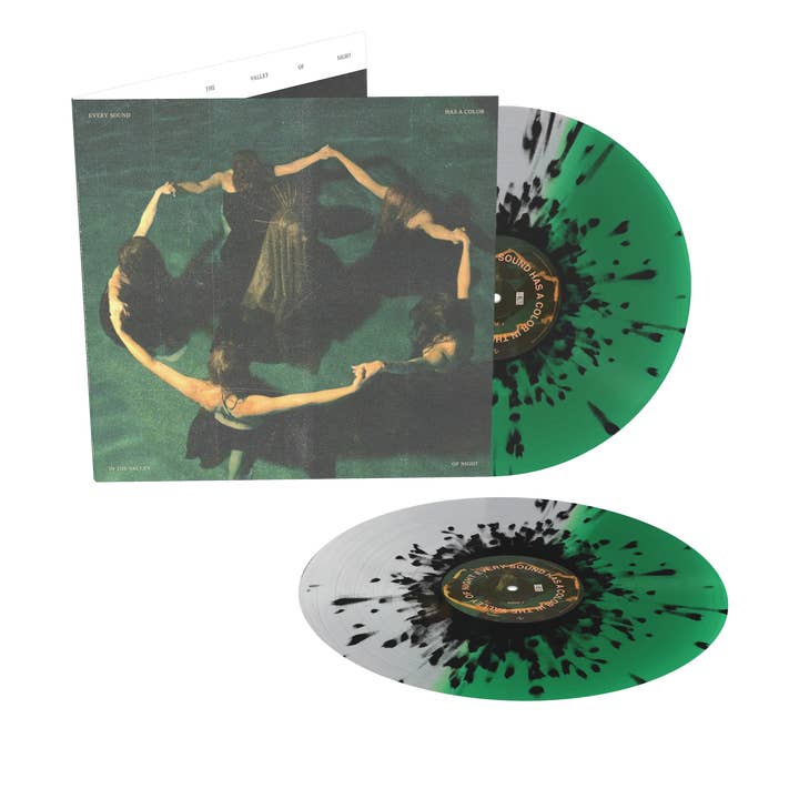 Varje ljud har en färg i nattens dal — halv genomskinlig, halv grön med svart stänk — dubbel-LP för wholesale av Rude Records