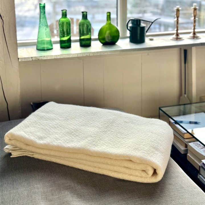 Rune-Jakobsen Design – Engroshandel Tæppe – Laesoe 100% Wool Plaid® - Hvidt tæppe