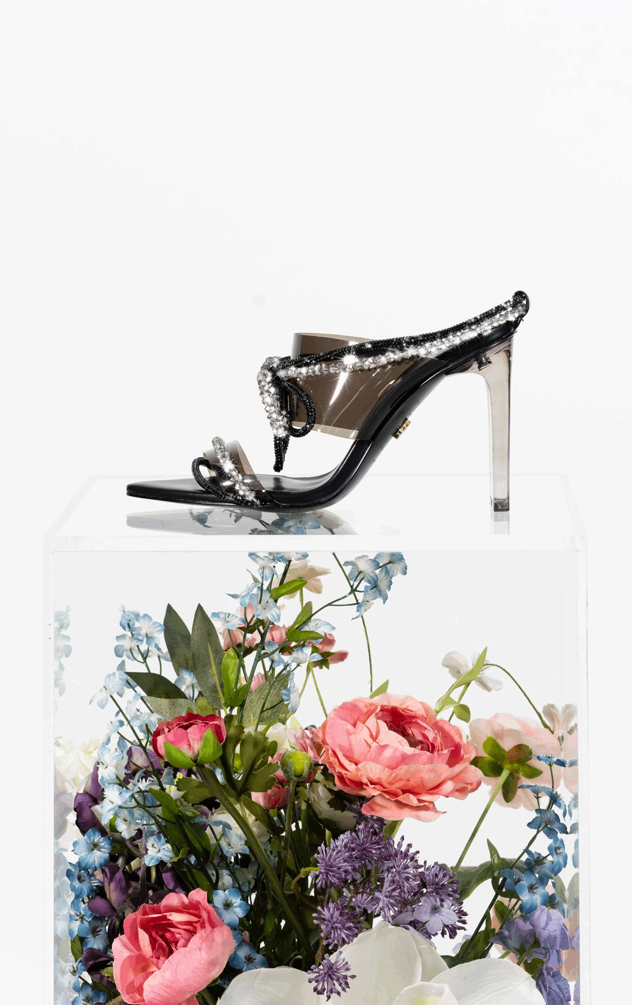 She is Cheval - Wholesale High Heels - Women's - Laser Kitty 30000