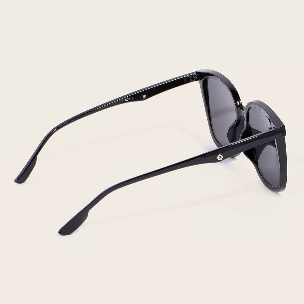 ASSORTED Acetate Frame Oversized Sunglasses Set for wholesale on Faire2