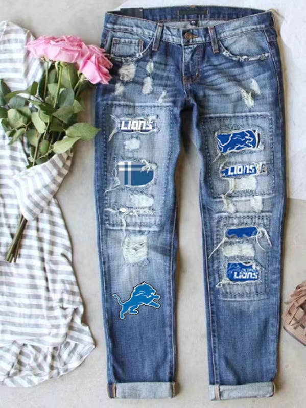 Damjeans med raka ben och slitningar Game Day-tryckt denim för wholesale av Suhkasana