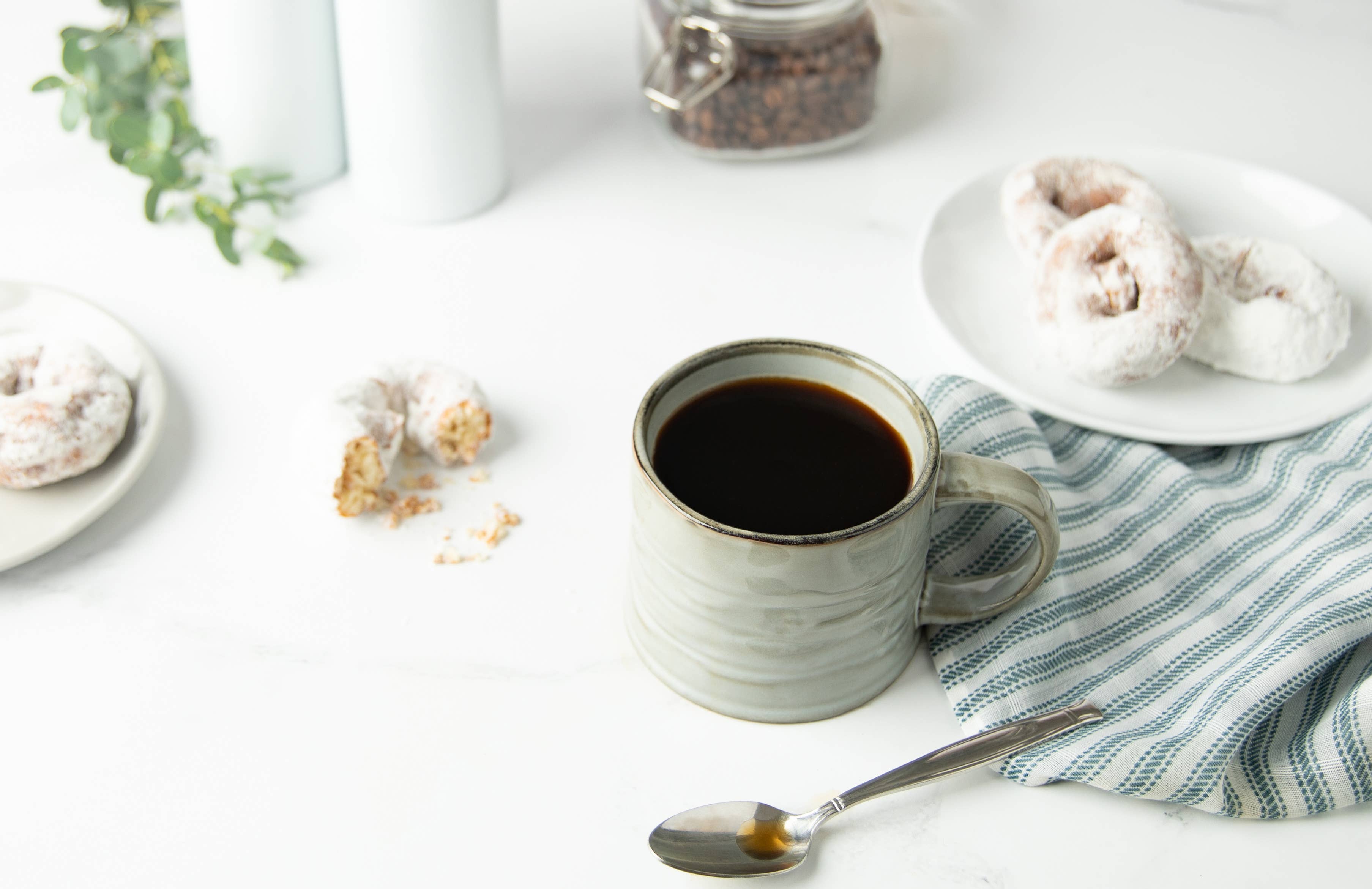 Kook - Wholesale Coffee Mug - Kook Java Coffee Mugs, Stoneware, 15 oz, Set of 25