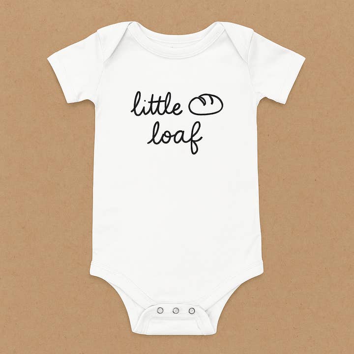 Grenouillère Petit Pain pour la vente par Hearth & Timber Co.