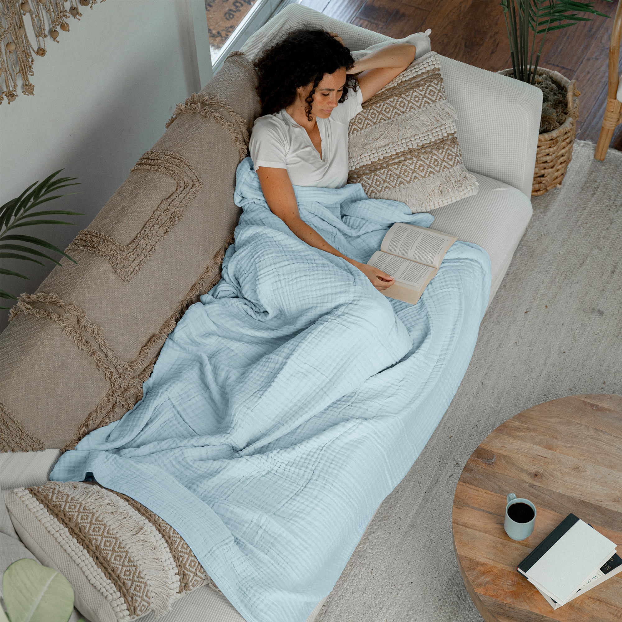 Comfy Cubs - Wholesale Bedding Blanket - Muslin Blanket for Adults, 6-Layer Bedding by Comfy Cubs132