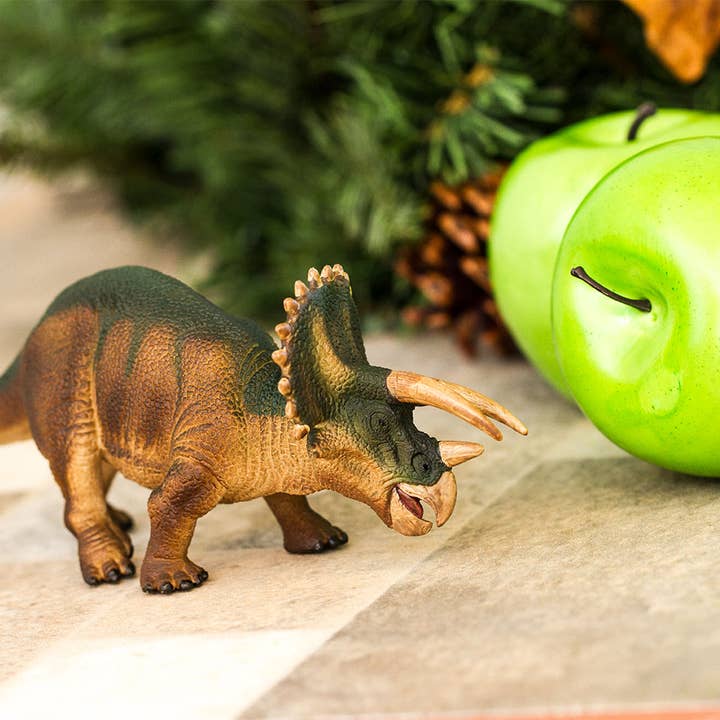 Safari Ltd. - Wholesale Figurine Toy - Kids - Triceratops - 2845294