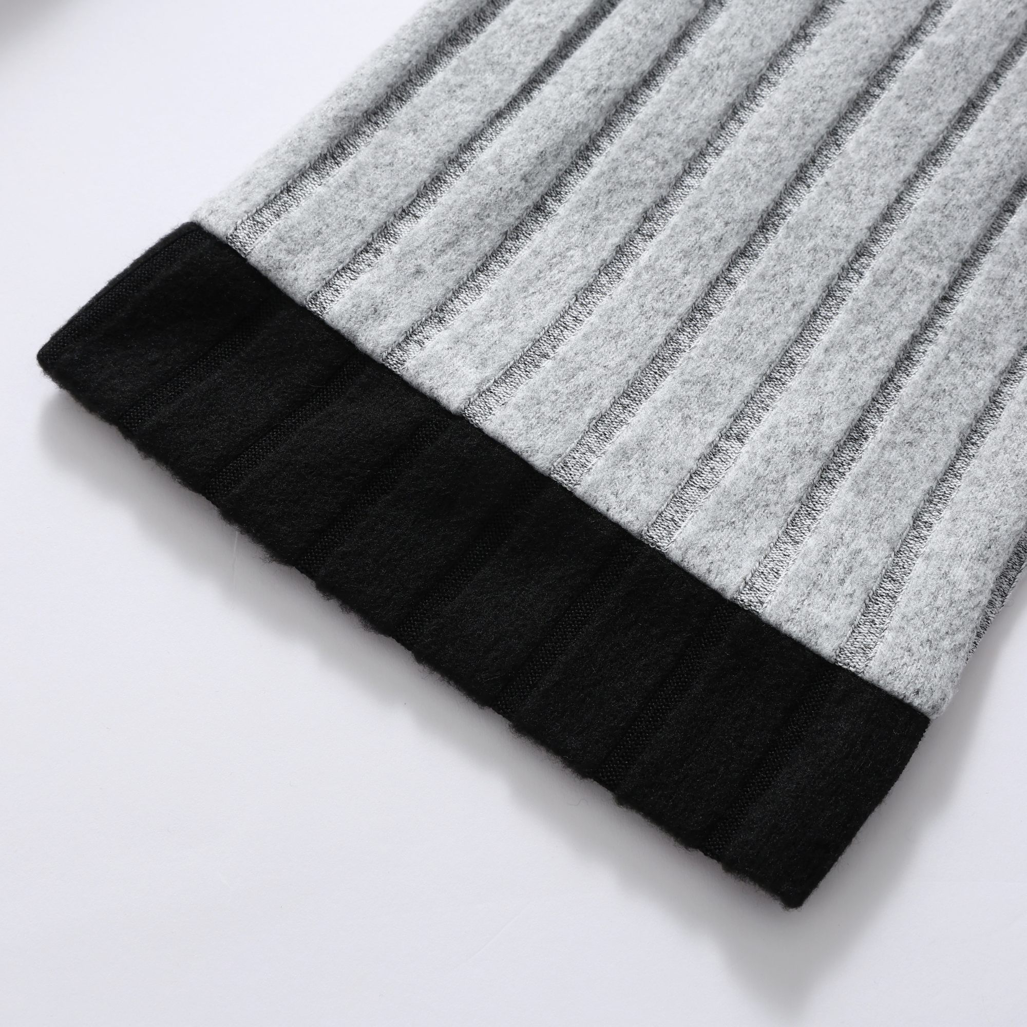 DrifWoo - Wholesale Robe - Women's - Ribbed Knit Lounge Robe with Contrast Trim – Cozy Elegance9