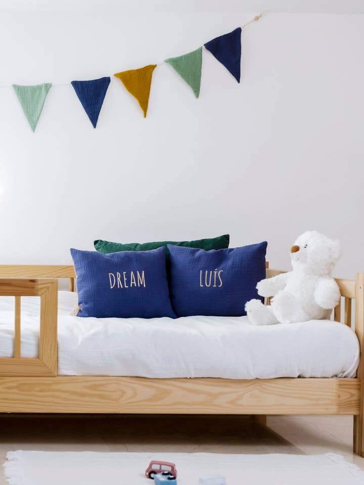 Cuscino decorativo per la camera del neonato e del bambino personalizzabile in garza di cotone blu per la vendita all'ingrosso da parte di MAZZANNE