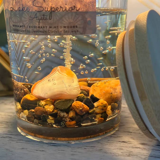 Devonian Coast - Wholesale Novelty Candle - Lake Superior Agate Gel Candle – Medium 6oz Wax5