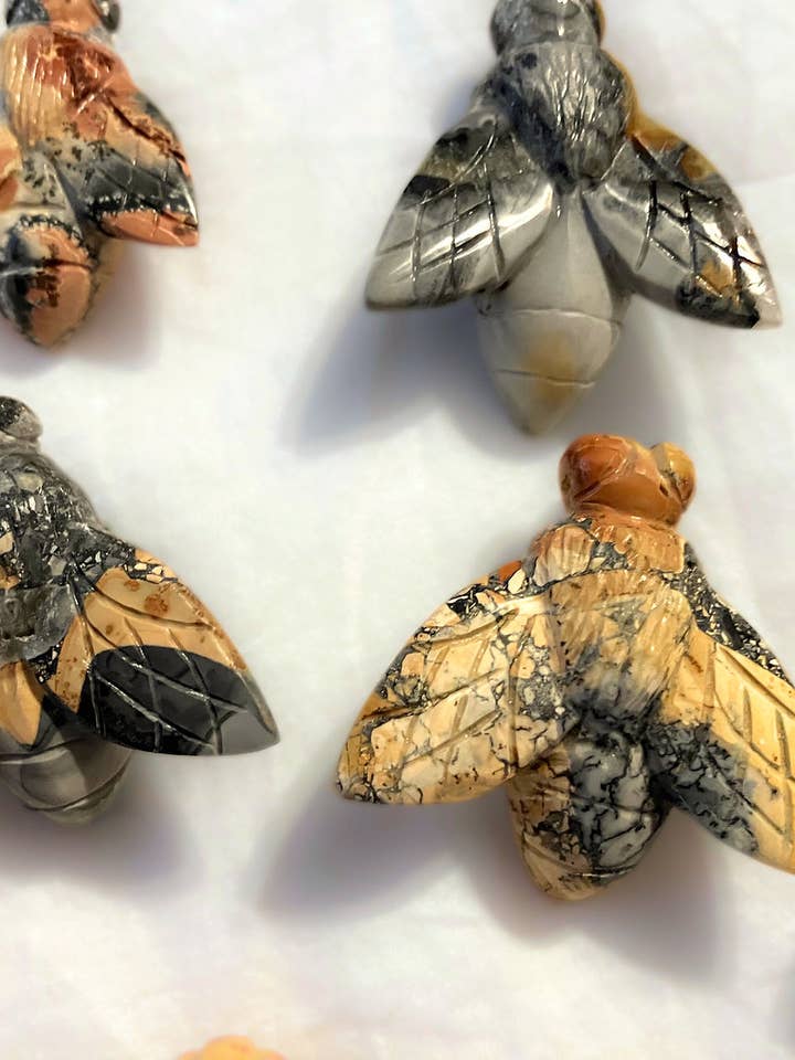 Maligano Jasper Bee Carving for wholesale by Prettygoods