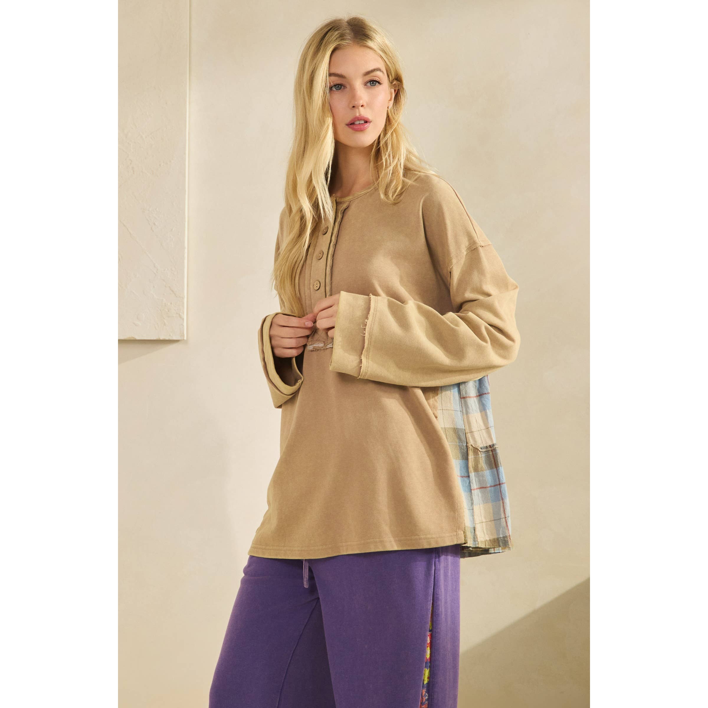 NATURLIGA RUSTIK CHARM RUTIG KONTRASTTOPP (ST7989-) för wholesale på Faire5