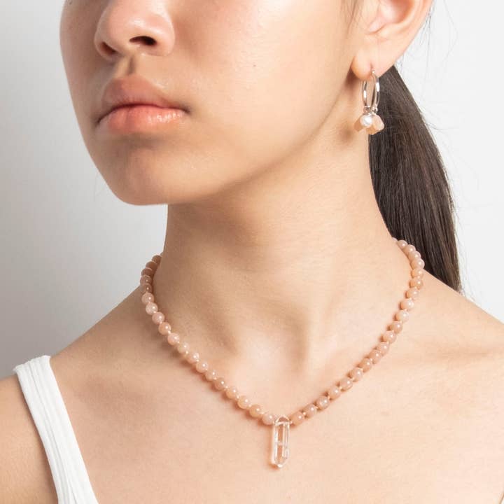 Crystal pendant, Peach Moonstone Necklace in Sterling Silver for wholesale by Naturagems