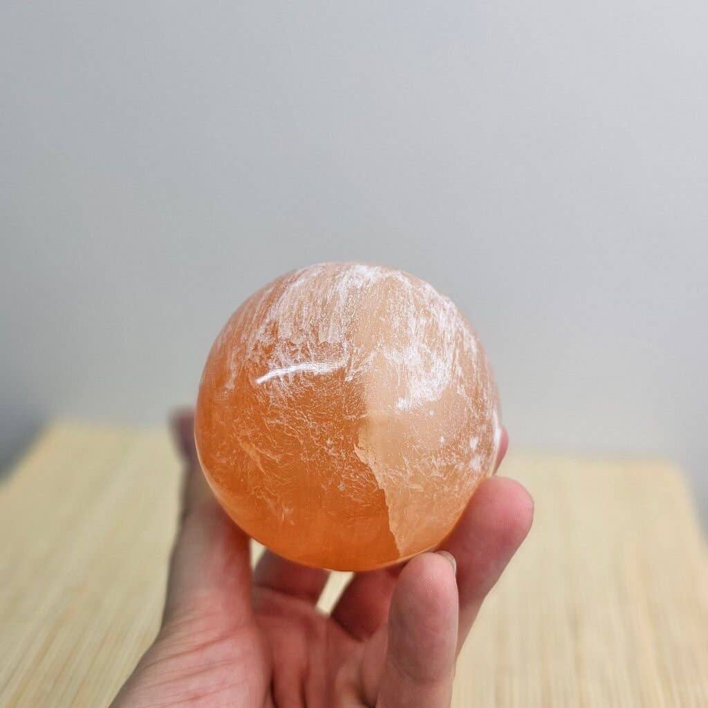 UNDERSUN.STORE - Wholesale Spiritual Stone/Crystal - Peach Selenite Sphere 5-6 cm