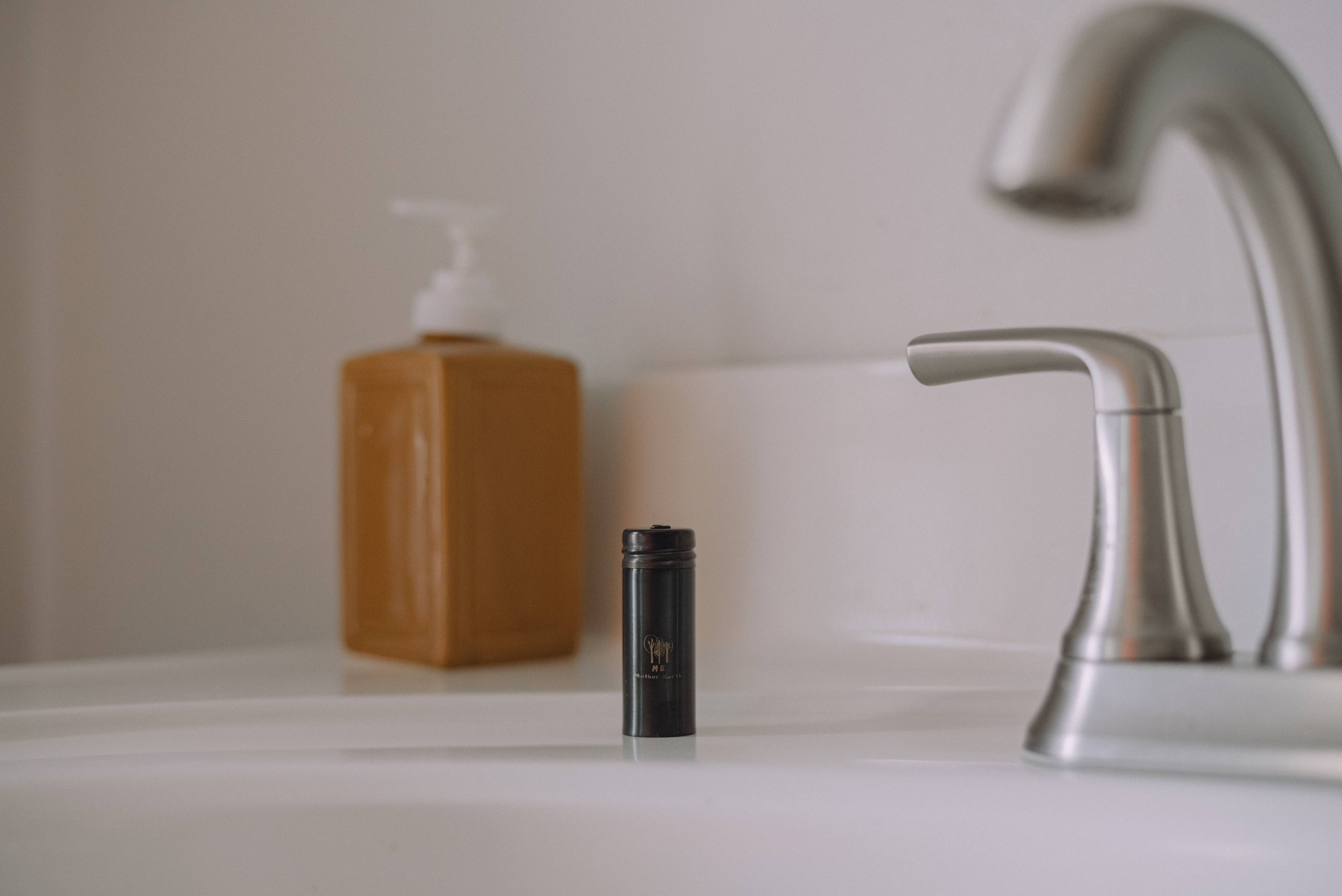 Me Mother Earth - Vente Fil dentaire - Fil dentaire au charbon biodégradable végétalien - Acier inoxydable10