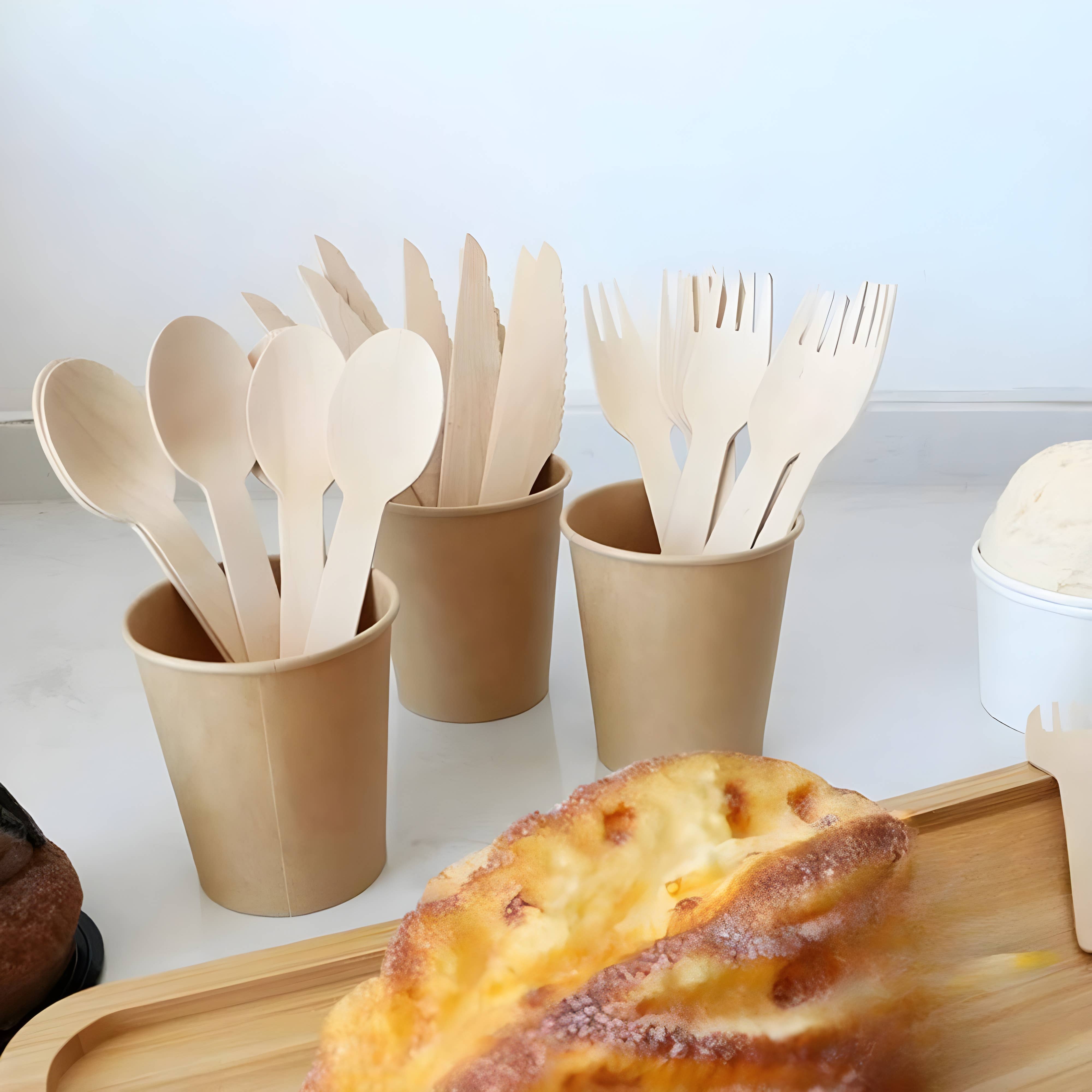 CLW Distributors INC - Wholesale Disposable Servingware Set - Disposable Wooden Knife 6.3" Length - Pack of 1002