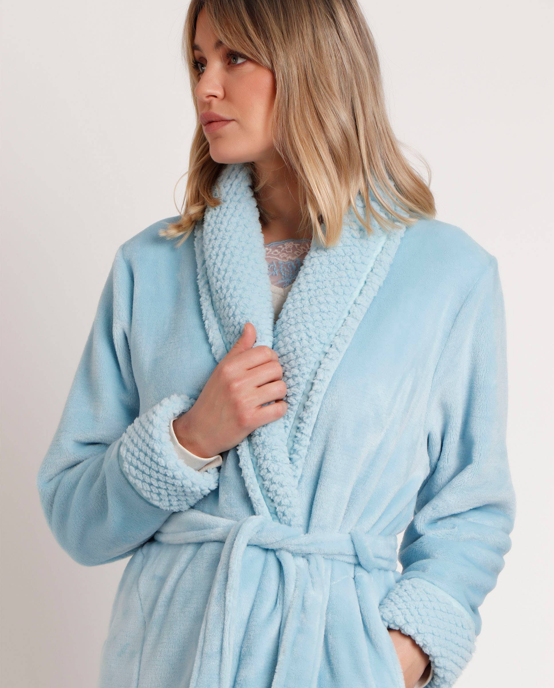 ADMAS – Großhandel Bademantel – Damen – ADMAS GARDEN Dreams Climbing Flowers Langarmrobe für...3