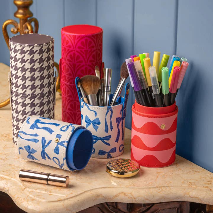 Karma - Wholesale Make-up/cosmetic bag - Travel Pods1