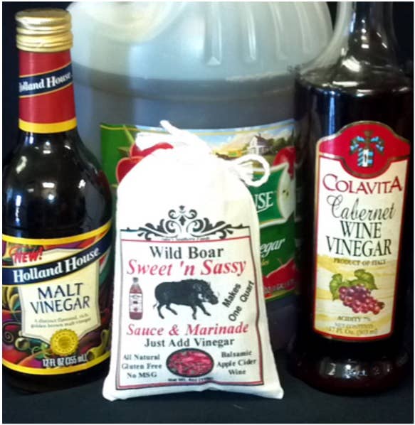 Julia's Southern Foods, LLC – Molho por atacado – Molho e marinada de chipotle de javali1