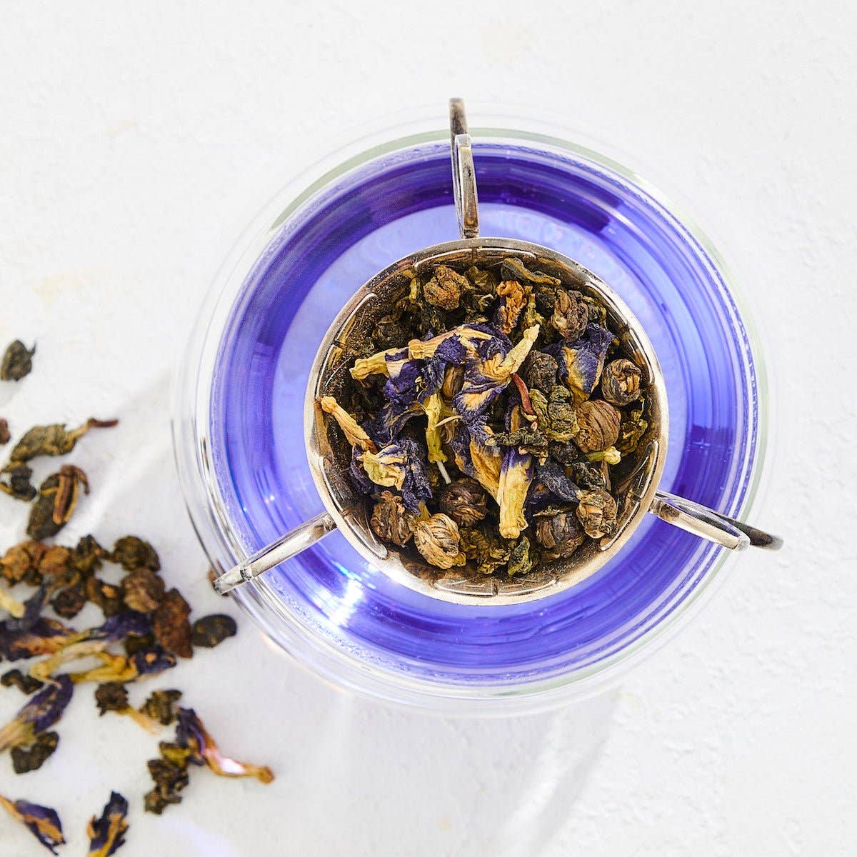 Magic Hour - Vente Thé en vrac - Poissons : myrtilles au magnolia et au jasmin et thé à la crème aux lions2