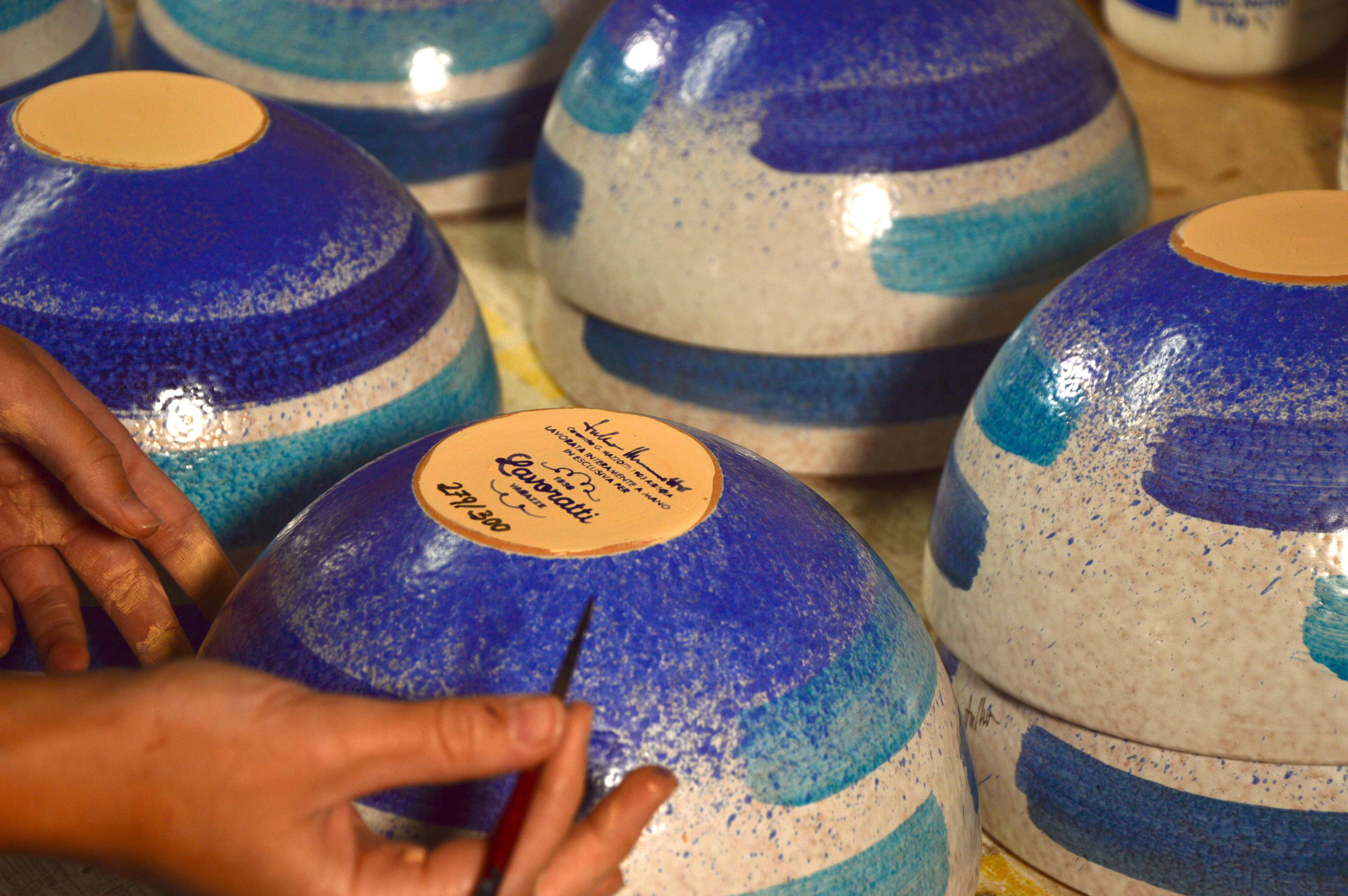 Cioccolato Lavoratti 1938 - Wholesale Chocolate - The Futurist Sphere with dark chocolate and orange7