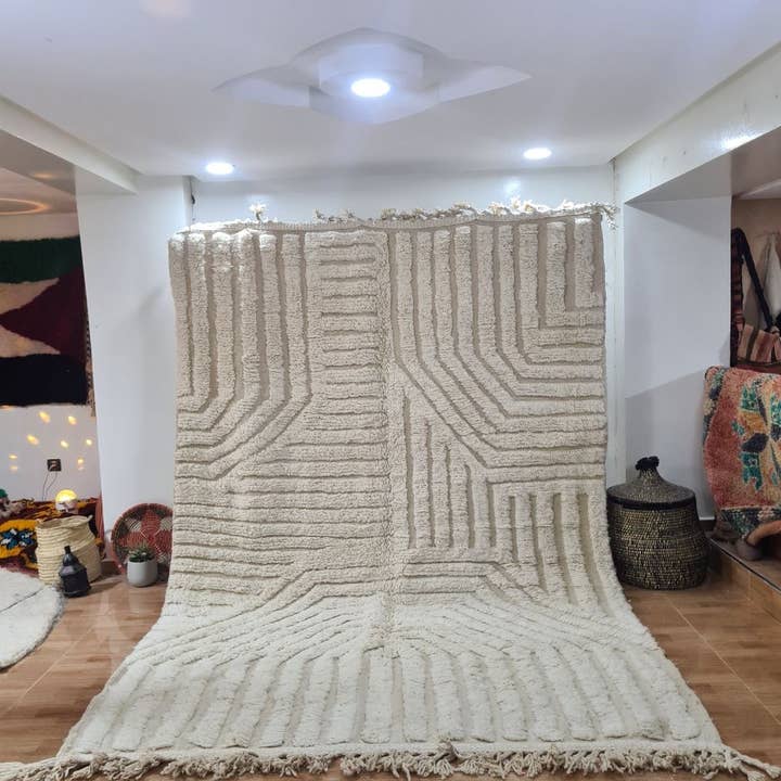 HÅNDLAVEDE TÆPPER MAROKKANSKE TÆPPER 200 - 300 cm 135 for engroshandel hos Maroccarpets Poufs and pillows wholesale +31648976894