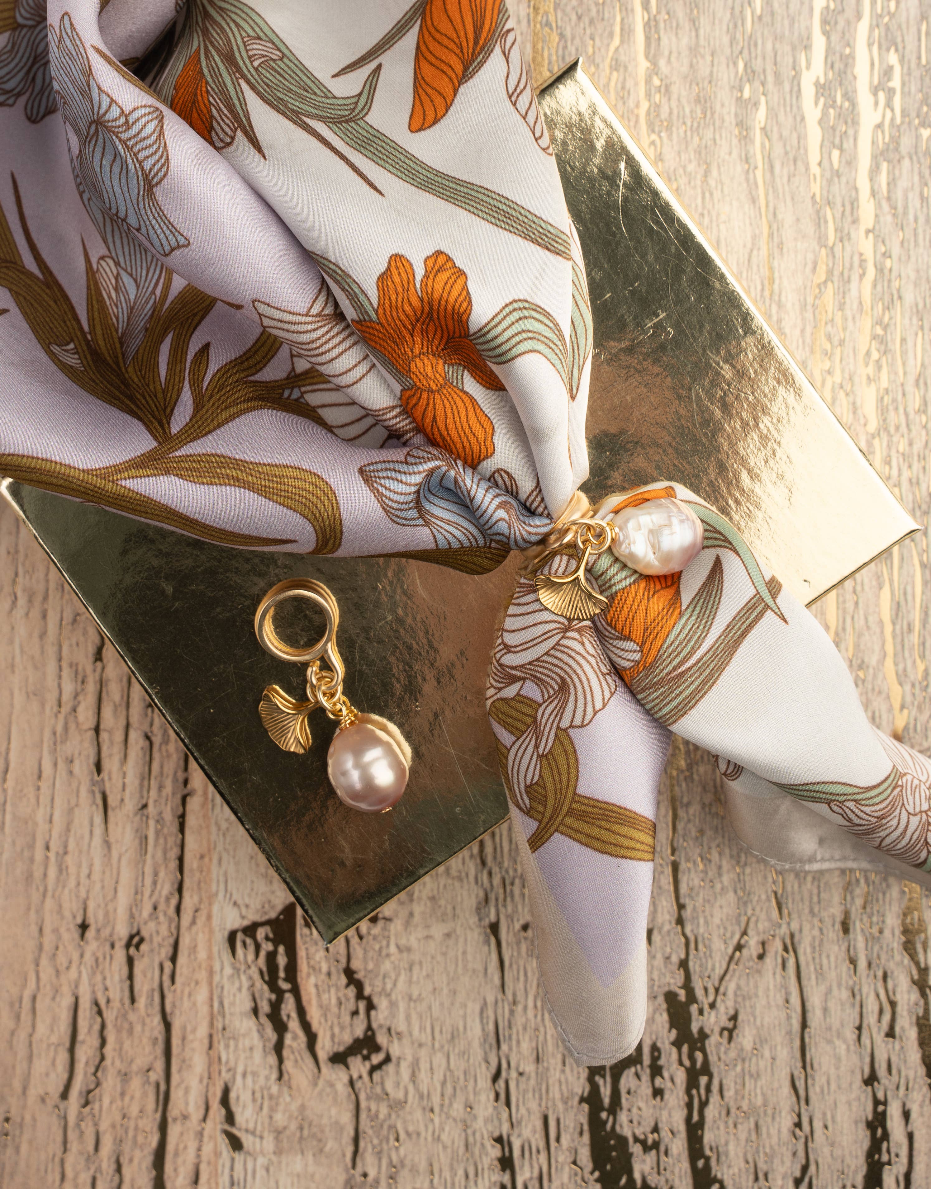 ali & bird jewelry - Wholesale Scarf Clip - Women's - Scarf bail- cherry Baroque pearl0