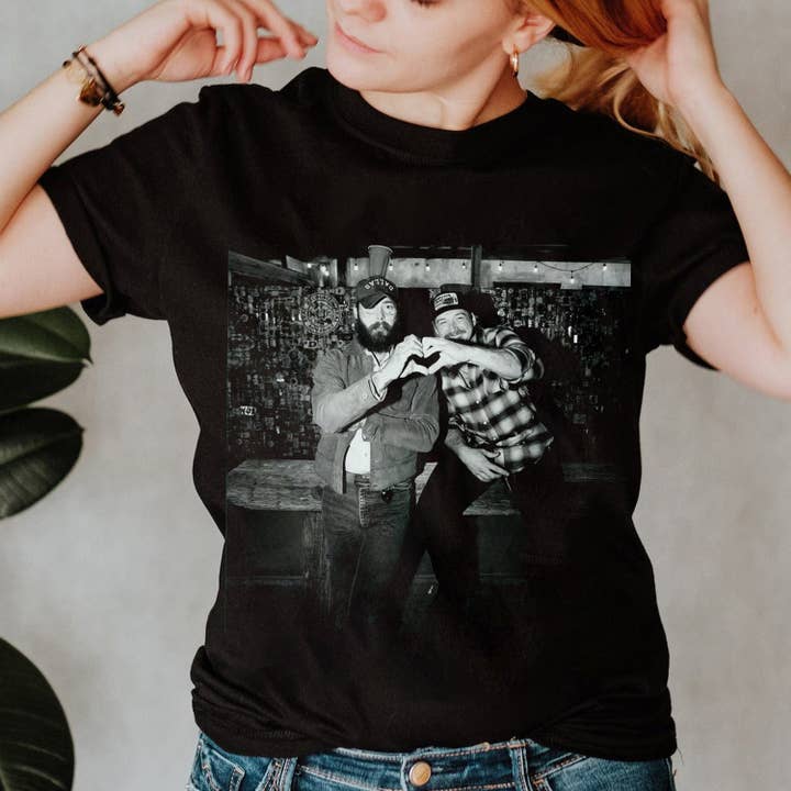TheKingShirt - Wholesale Screen Printed T-Shirt - Women's - I Had Some Help Posty Wallen Comfort Shirt - Country Tee