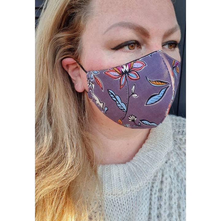 Lilás Multi Máscara facial - Lilás Multi- Estampada Personalizada - Feita à Mão para venda a revendedores na Faire1