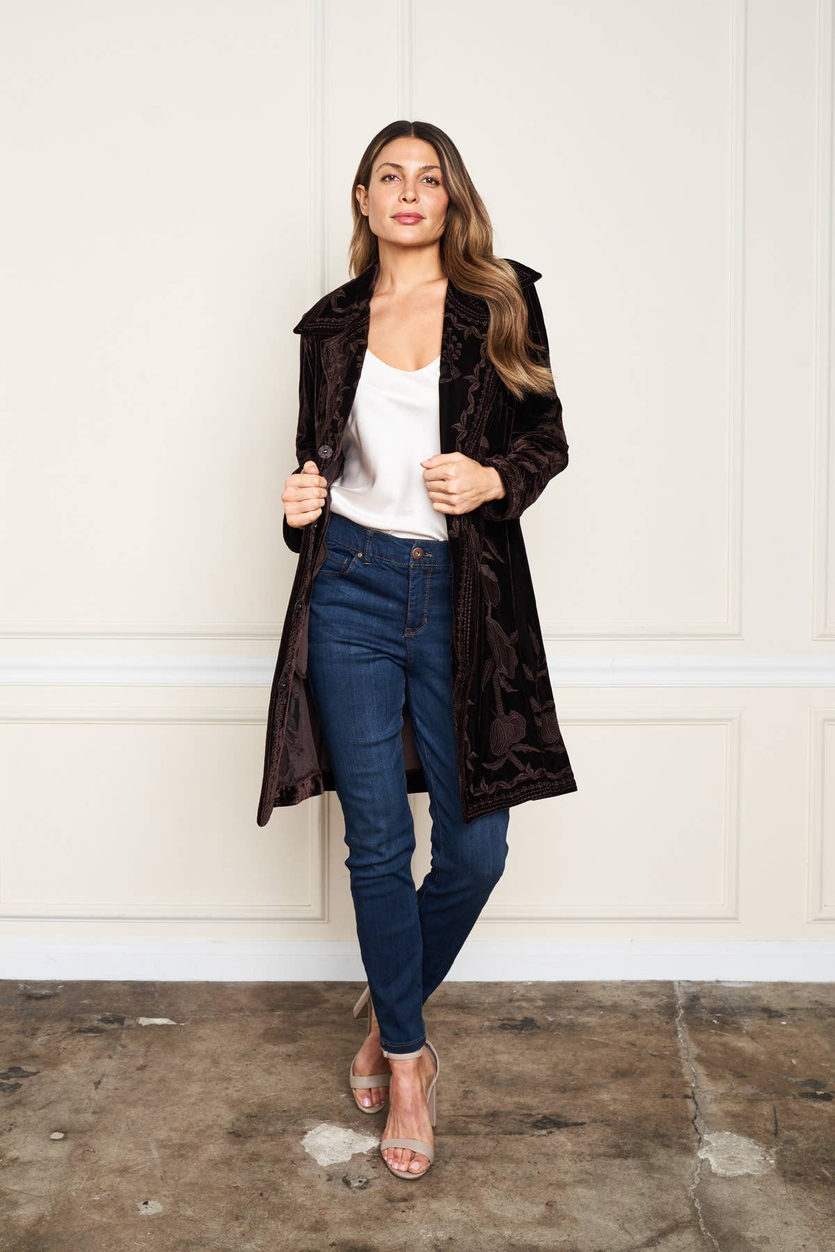 Paparazzi – Engroshandel Jakke - Dame – XY-8176 Stretch fløjl knap tonal broderet jakke11