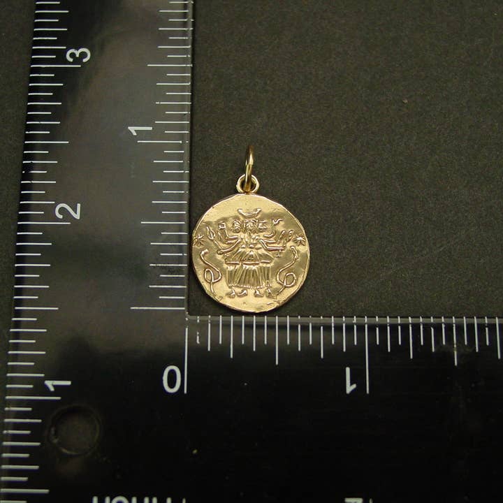 Vis a Vis Jewelry – Colar pingente/pendente por atacado – Colar Moedas Hecate - Esculpido à Mão4