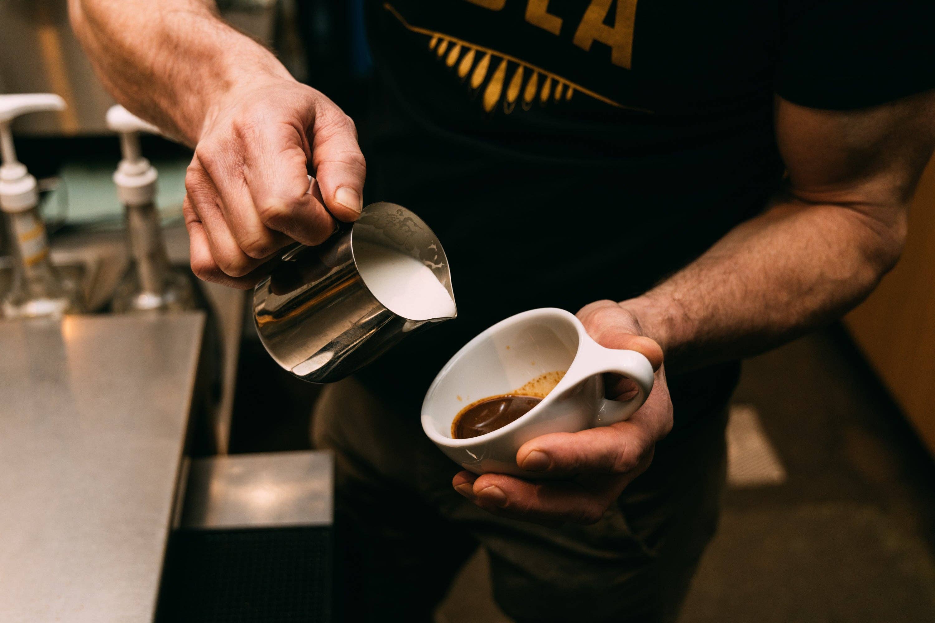 MAHSA CHAI - Wholesale Powdered Health Drink - MAHSA CHAI Starter Kit: Barista Canister + Refill Bag7