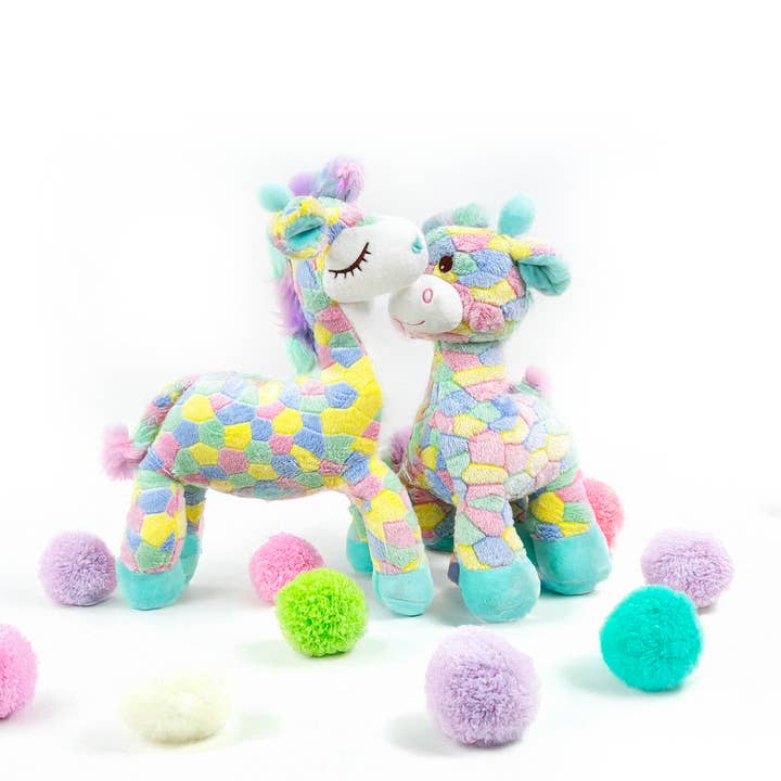 FLUFFERY - Vendita all'ingrosso Peluche - Bambini e neonati - Giocattolo di peluche Giraffa Arcobaleno Bugiarda (24" / 60 cm)1