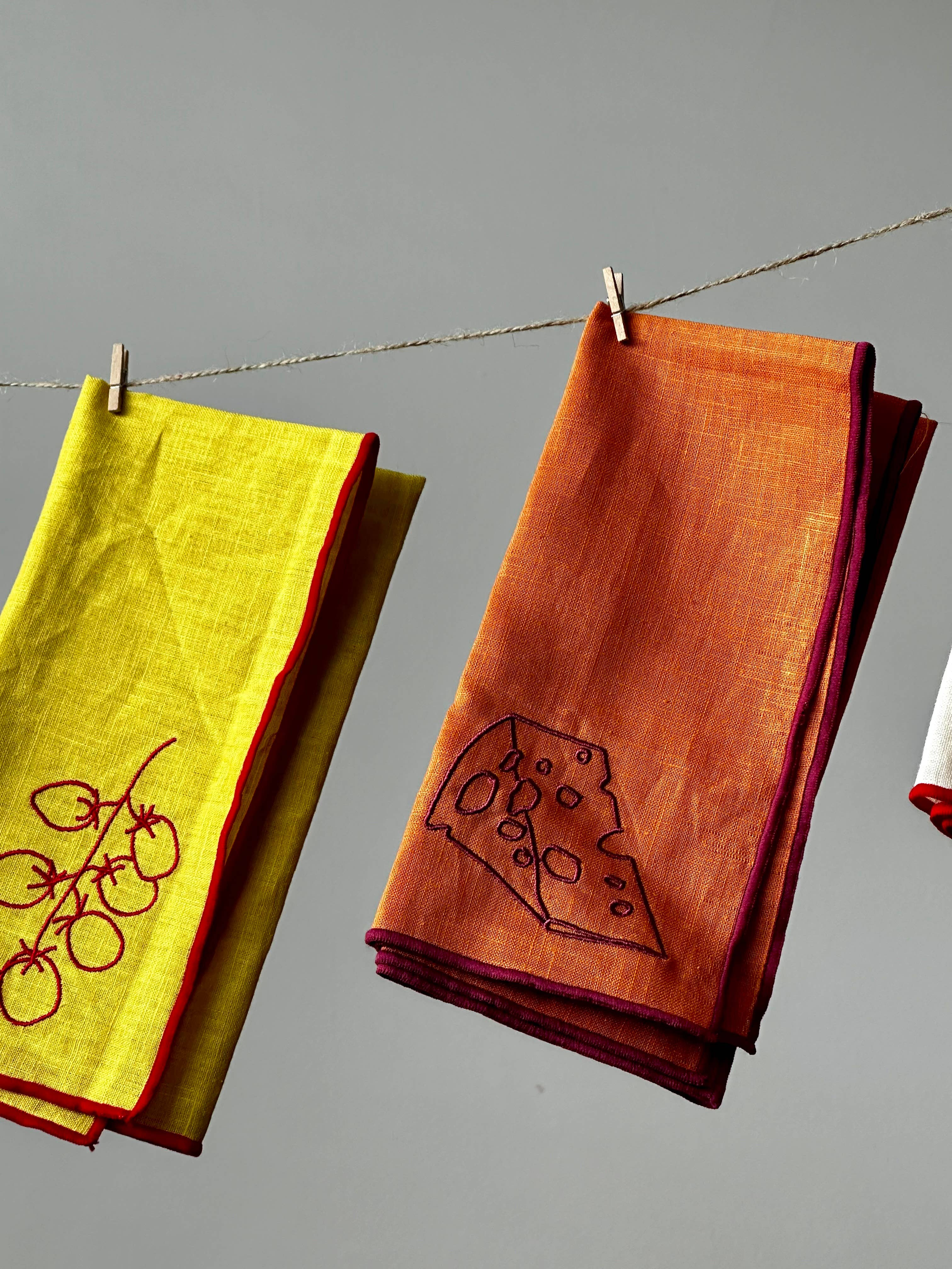 MÆGEN - Venta al por mayor Servilletas de tela - Servilletas de lino mezcla con diseño de queso (paquete de 2)4