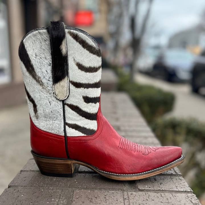Bota de Bezerro Vermelho Cereja e Zebra por atacado de Planet Cowboy